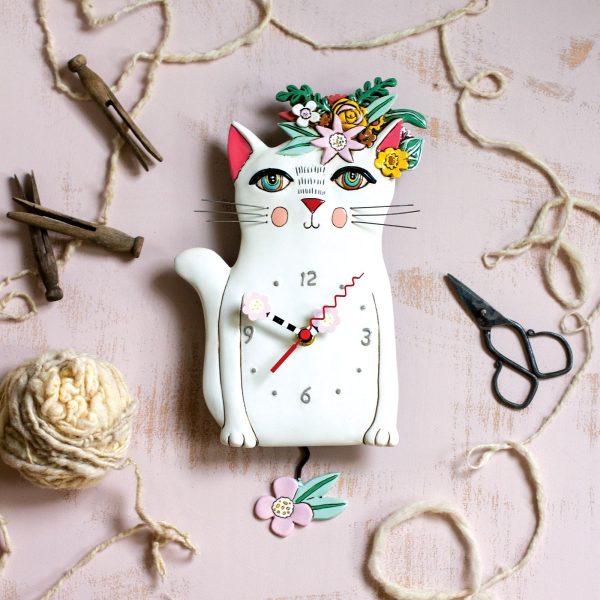 Pretty Kitty Clock For Cheap