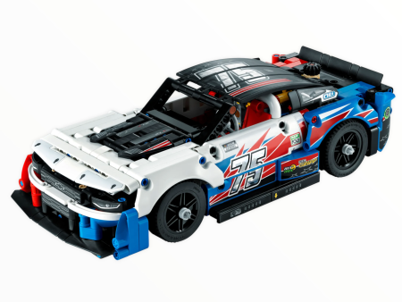 42153 Technic NASCAR Next Gen Chevrolet Camaro ZL1 Supply