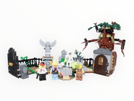 Used Set 70420 Hidden Side Graveyard Mystery Discount